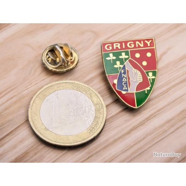 Pins insigne militaire FNACA Grigny Fdration Nationale des Anciens Combattants