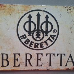 plaque decoration en alu panneau vintage BERETTA 92 93 PISTOLET 30 X20 CMS FUSIL CHASSE