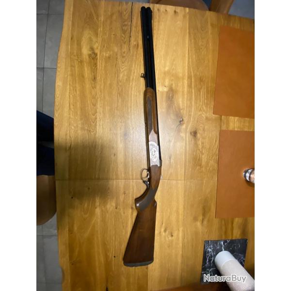Bonjour. Je vends mon fusil de chasse de marque VERNEY CARRON. De type ULTRA LGER CALIBRE 12