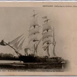 CPA - Marine -SAINT-MALO-Long courrier dans le bassin N°1034