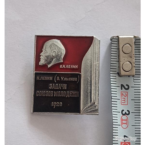 Insigne pin's couverture du livre de Lnine