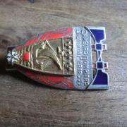 B02 PUCELLE SAPEUR Pompier GAP Insigne Y DELSART Médaille Firefighters
