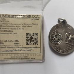 ITALIE. Trés rare médaille des  MVSN datée 1929. Chemises noires WW2///////