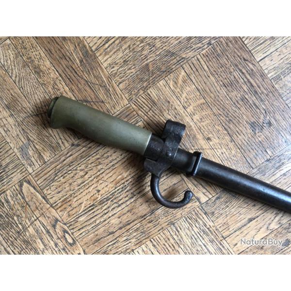 Baonnette  fusil lame  4 facettes le tout en parfait etat