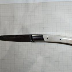COUTEAU THIERS PAR ARTO MANCHE IVOIRE PHACOCHERE ref:t03