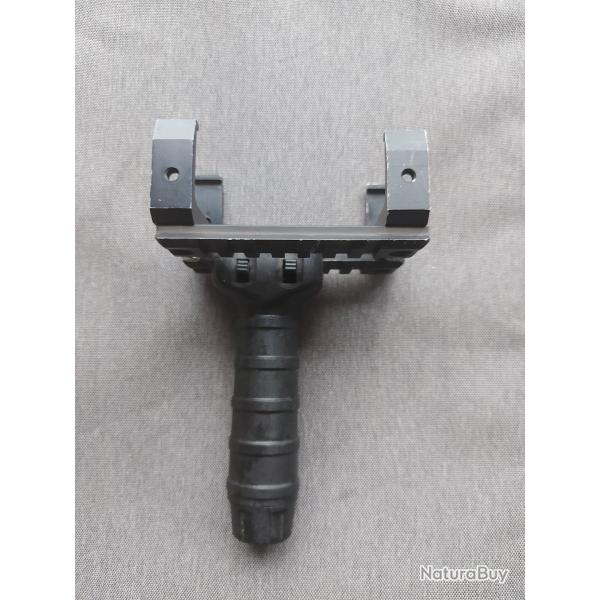 Poigne de Tir avec Rail Picatinny [FAMAS/MINIMI]