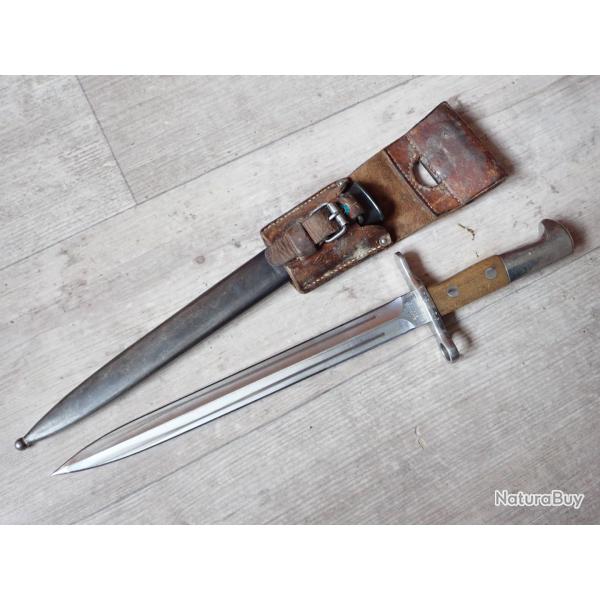 909858 Baonnette Suisse Modle 1918 + gousset en cuir. Pour fusil Schmidt-Rubin modle K 31 ou k11