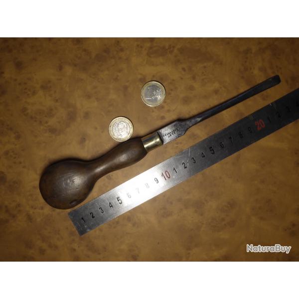 tournevis ancien de 25 cm  manche bois virole laiton