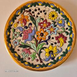 Belle plaque assiette céramique vintage Sévillarte avec placage d'or 24kt. un beau bouquet de fleurs