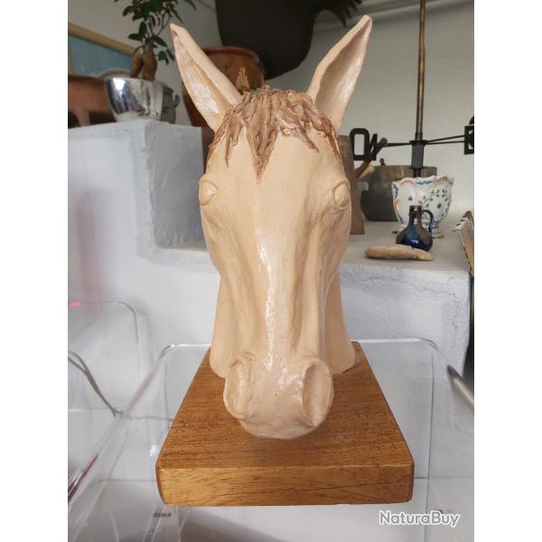 Tte de Cheval en terre cuite sign B Gally
