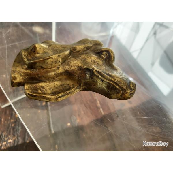 Presse papier en bronze reprsentant une tte de chien
