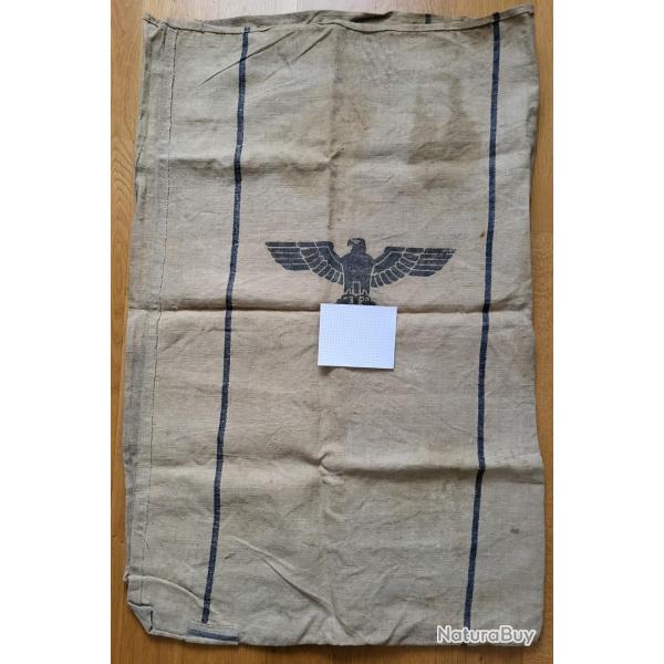 DEUX SACS ALLEMAND APPROVISIONNEMENT WW2 1939 et 1942 .