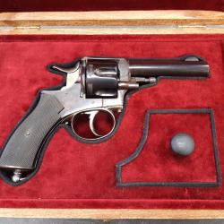 Revolver type RIC calibre 450 catégorie D
