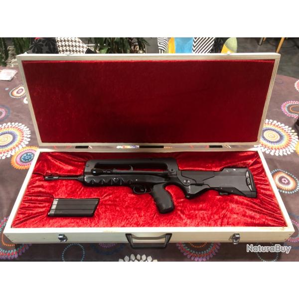 Coffret famas