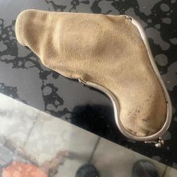Etui porte monnaie revolver 320