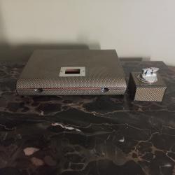 boite à cigare en bois et carbone + briquet en carbone