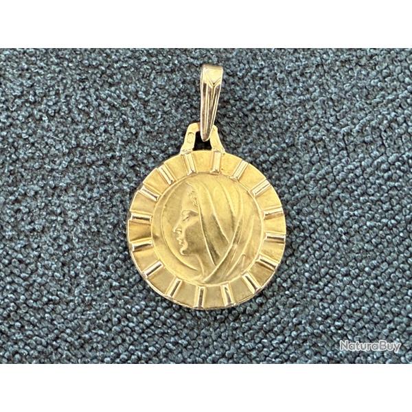 Pendentif or massif 18 carats - Marie - catholique - Chrtien