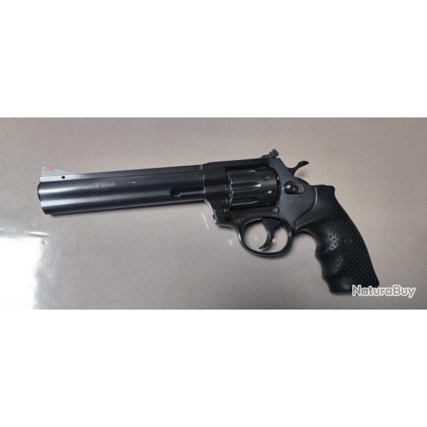 Revolver Alfa proj  ( CZ )  22 lr