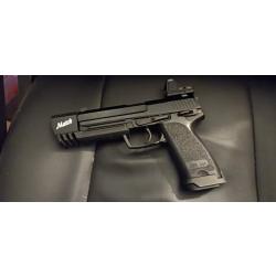 USP 45. Match & RMR Mount | UMAREX