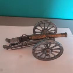 Un canon de Gribeauval ( 16,5 cm /  500 gr ) époque " Napoléon Premier " + pièces détachées