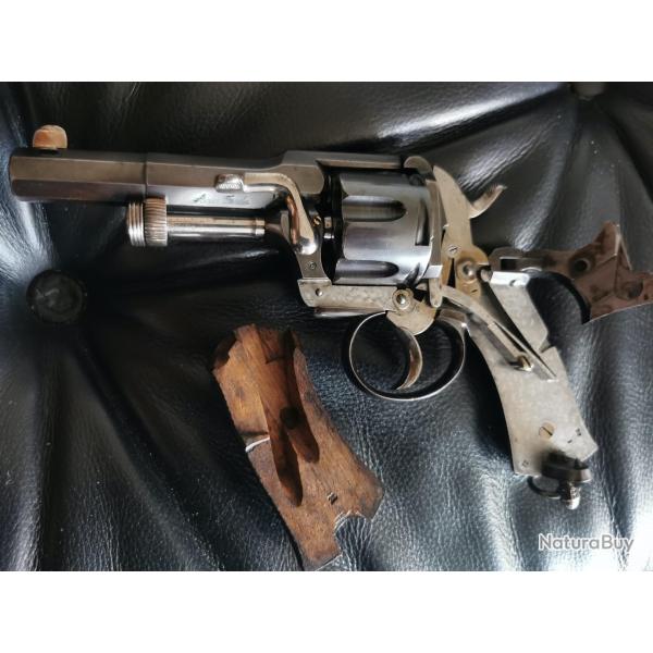 Superbe révolver Fagnus Maquaire en calibre 11mm73