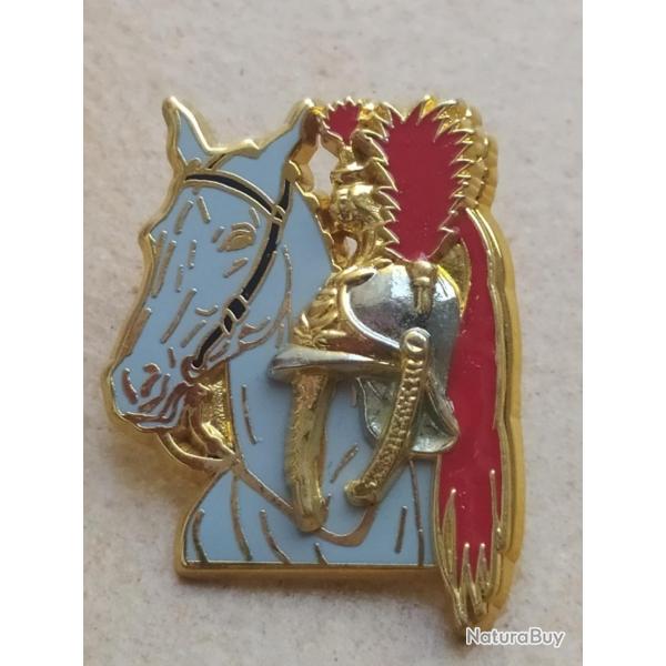 PINS GENDARMERIE GARDE REPUBLICAINE CHEVAL BLANC ET CASQUE