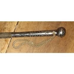 WW1  cravache pommeau fourré argent officier allemand longueur 75 cms