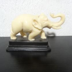 STATUETTE ELEPHANT