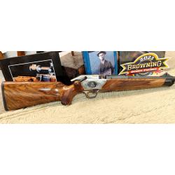 Blaser R8 custom Gravé // cerf sanglier// rinceaux// médaillon cerf // grade 4 / tous calibres