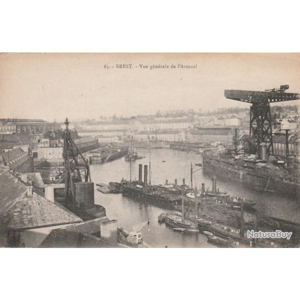 CPA -Marine Militaire "BREST"-Vue gnrale de l'arsenal N018