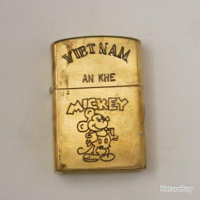 Briquet Zippo à Huile Vintage - Thème Vietnam U.S. - Occasion - Fonctionnel Avec Traces D'usure