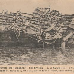 CPA - Catastrophe du "La Liberté" LES ÉPAVES -Le 25 Septembre1911 a 5h.55 du matin N°523