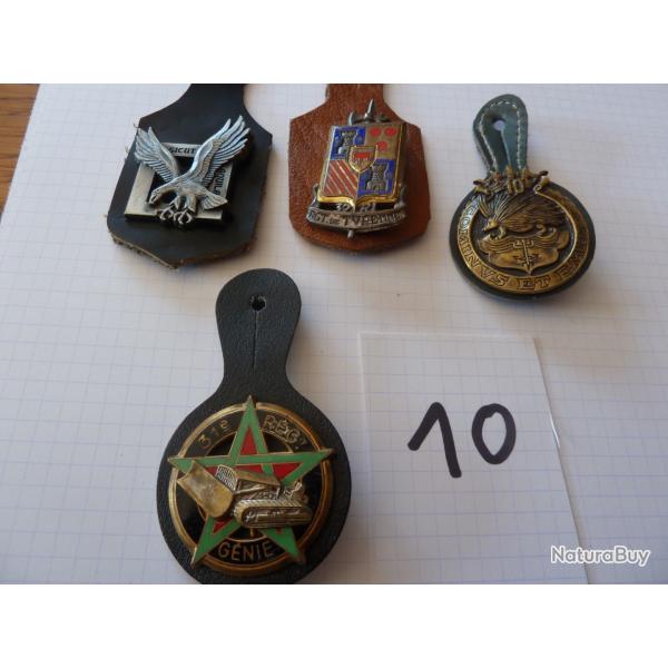 lot d'insignes militaire n10