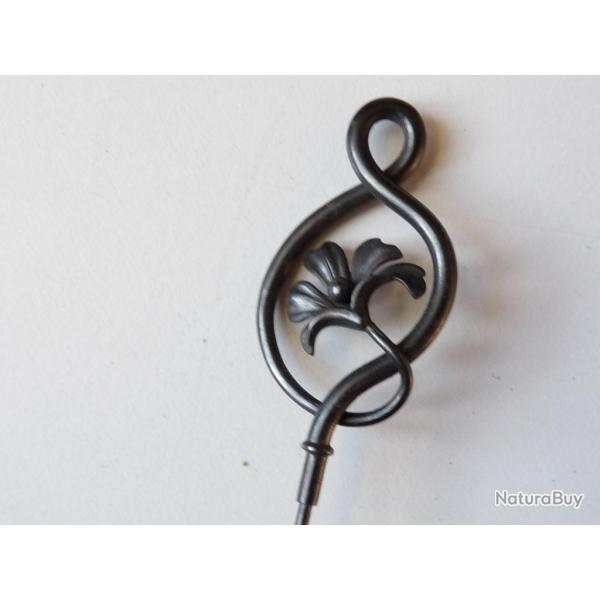 pingle  chapeau Art nouveau