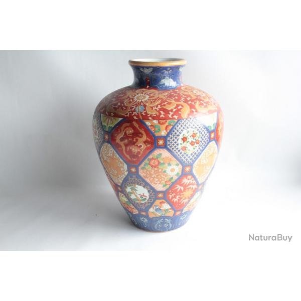 Grand vase porcelaine maill Imari Chine