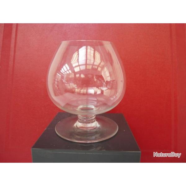 BACCARAT Verre  Cognac Art de la table Verrerie