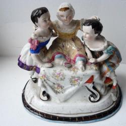 Encrier couvert porcelaine enfants XIXe siècle objets d'écriture
