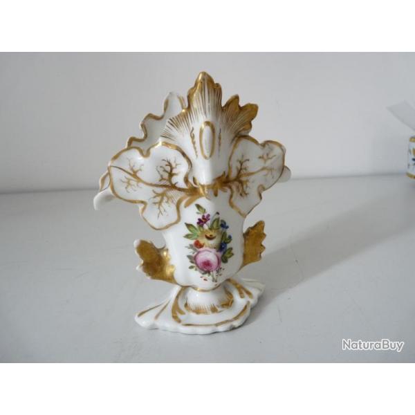 Vase de mariage porcelaine Vieux Paris religion