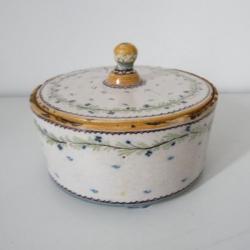 Ancienne boite en faïence Antiquité