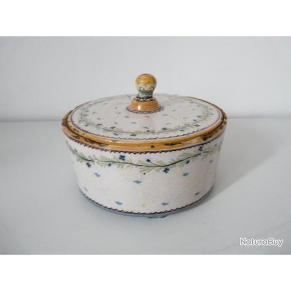 Ancienne boite en faence Antiquit