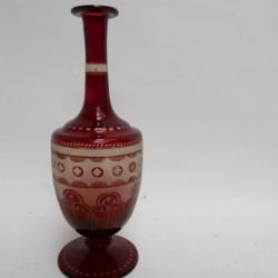 Vase verre multicouche rouge XIXe siècle