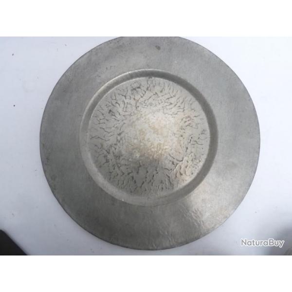 Plat prsentoir pour assiette en tain HERMES  Art de la table