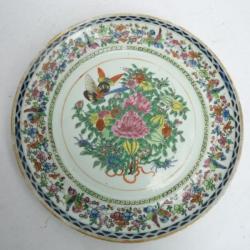 Ancienne assiette porcelaine Chine Canton Famille rose