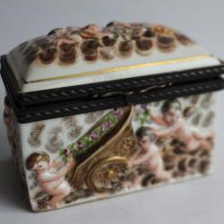 Boite porcelaine Capodimonte