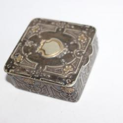 Boite a poudre argent