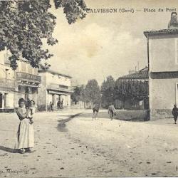 CALVISSON - 84 CPA - Place du Pont