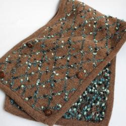 CHANEL Tour de cou boutonné