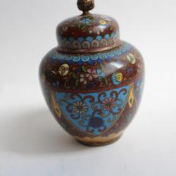 Petit vase couvert émaux cloisonné Japon XIXe siècle