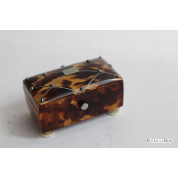 Petite boite  aiguilles Anglaise 1800/30 couture