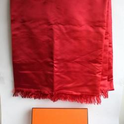 HERMES Écharpe soie rouge